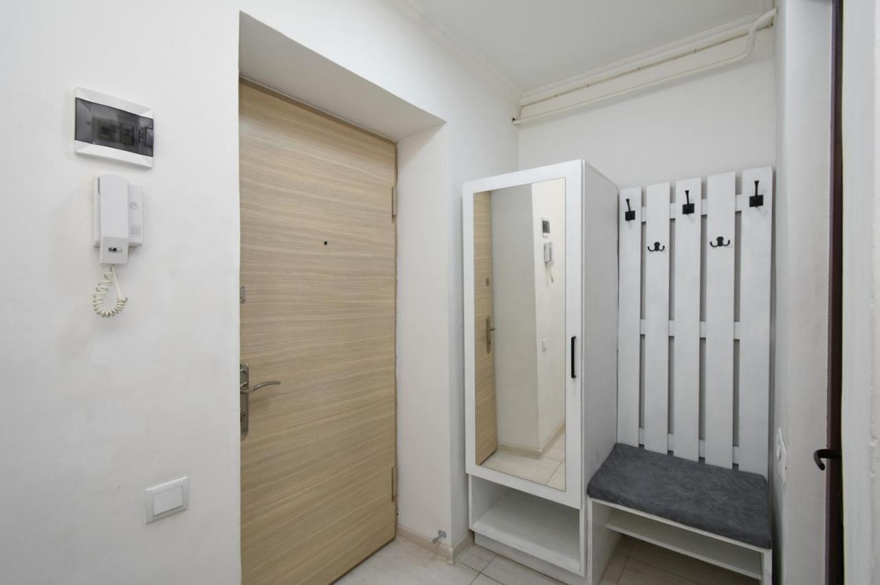 Cozy Apartment Near To The Metro H Kochar 19 Yerevan Exterior foto