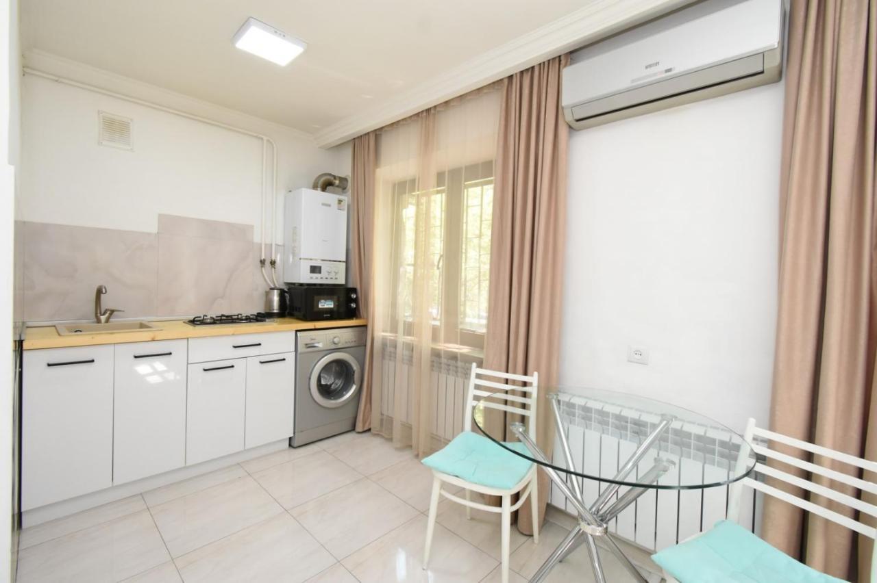 Cozy Apartment Near To The Metro H Kochar 19 Yerevan Exterior foto